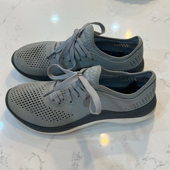 CROCS Literide 360 Pacer Sneaker - Picture 2 of 7